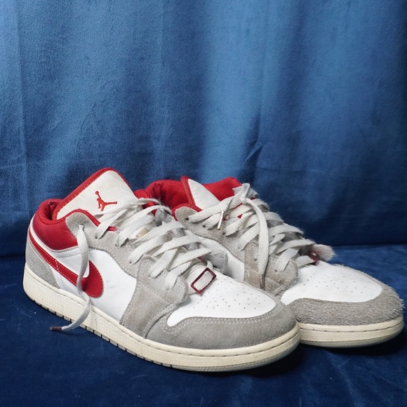 Jordan Other - Jordan Youth Air 1 Low GS 553560 130 Triple White